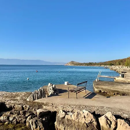 Appartamento Matosic Omišalj