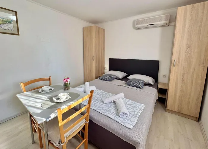 Daire Matosic Omišalj